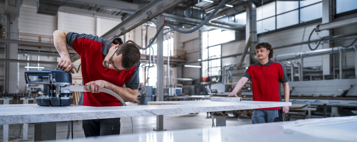 Schreiner / Tischler für Möbel- und Küchenmöbelbau (m/w/d)